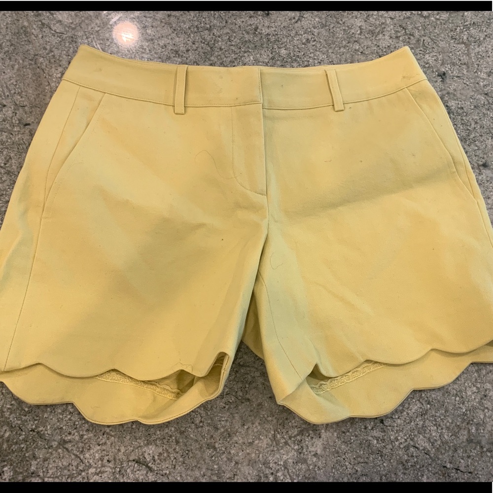 J. McLaughlin scallop yellow shorts size 2